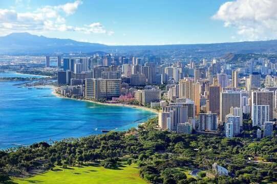 Deluxe 32nd Floor Condo - Gorgeous Ocean Views, Free Wifi&Parking! Honolulu Buitenkant foto